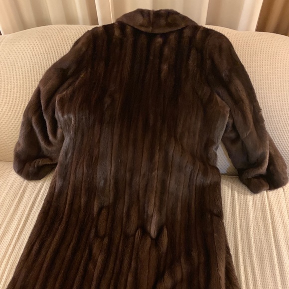 Beautiful mink coat $900 or best offer. - Picture 2 of 8